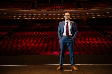 Michael Kappen lookin' fly on the Lied Center stage.